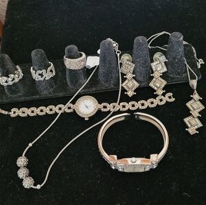 Elegant Silver and MARCASITE Jewelry Set 2 WATCHES 2 Necklaces Earings And Rings